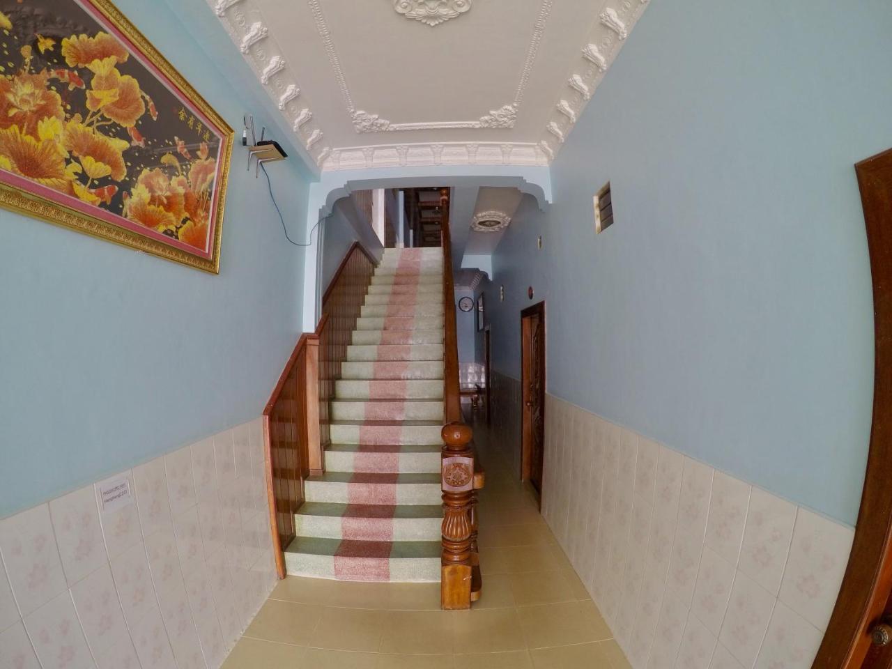 Heng Heng Hotel 2 Kratie Buitenkant foto