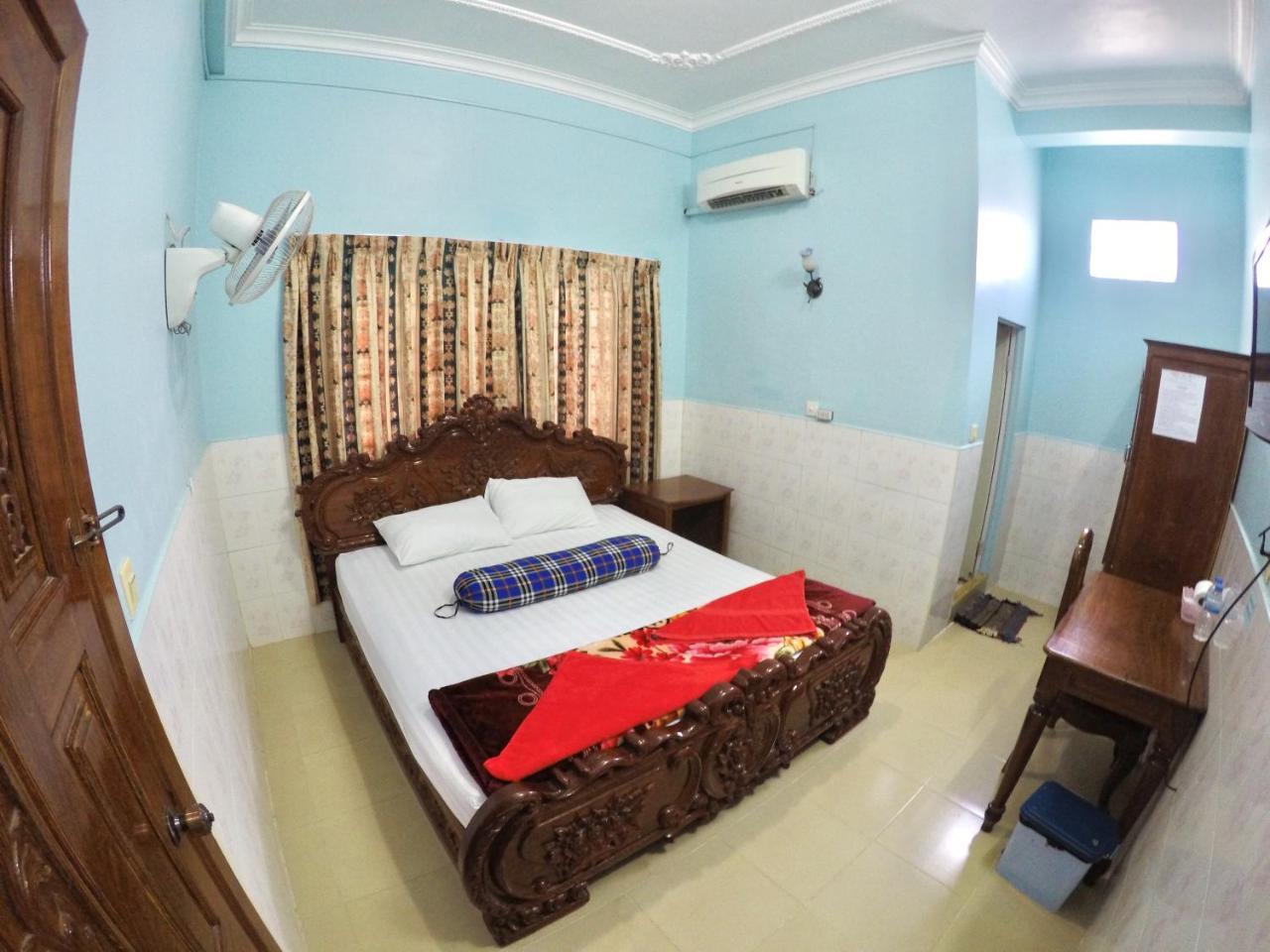 Heng Heng Hotel 2 Kratie Buitenkant foto